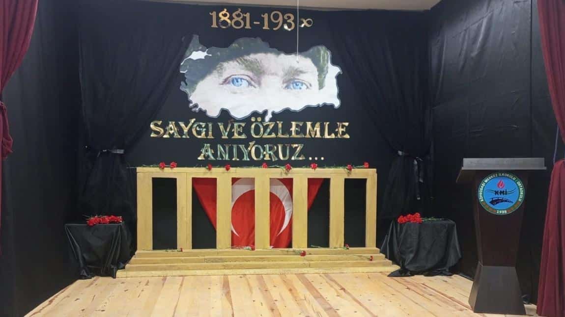 10 Kasım Atatürk'ü Anma Programı Okulumuzda Gerçekleştirildi.